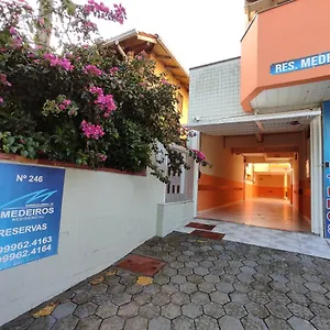 https://residencial-medeiros.santa-catarina-brasil.com